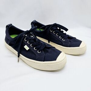 Cariuma Oca Low Canvas Sneaker Womens‎ 7.5 Blue Lace Up Low Top Casual Shoe